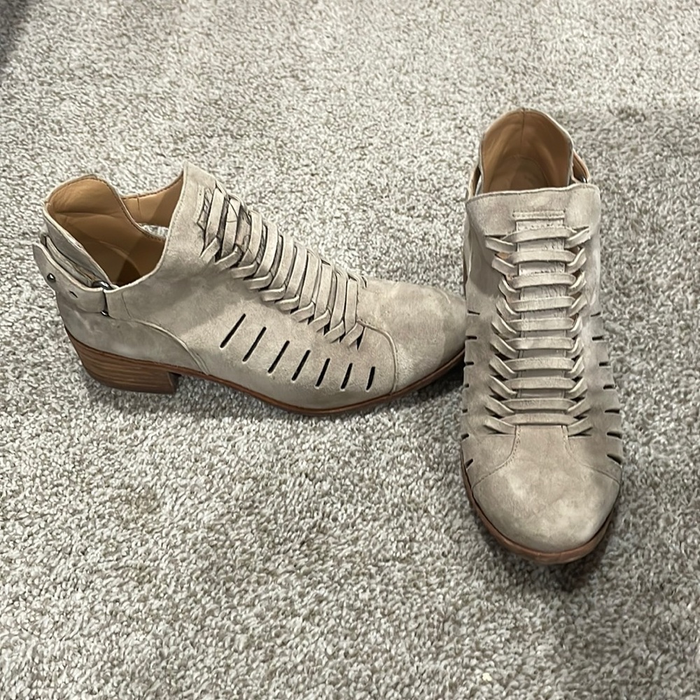 Sam Edelman ankle boots